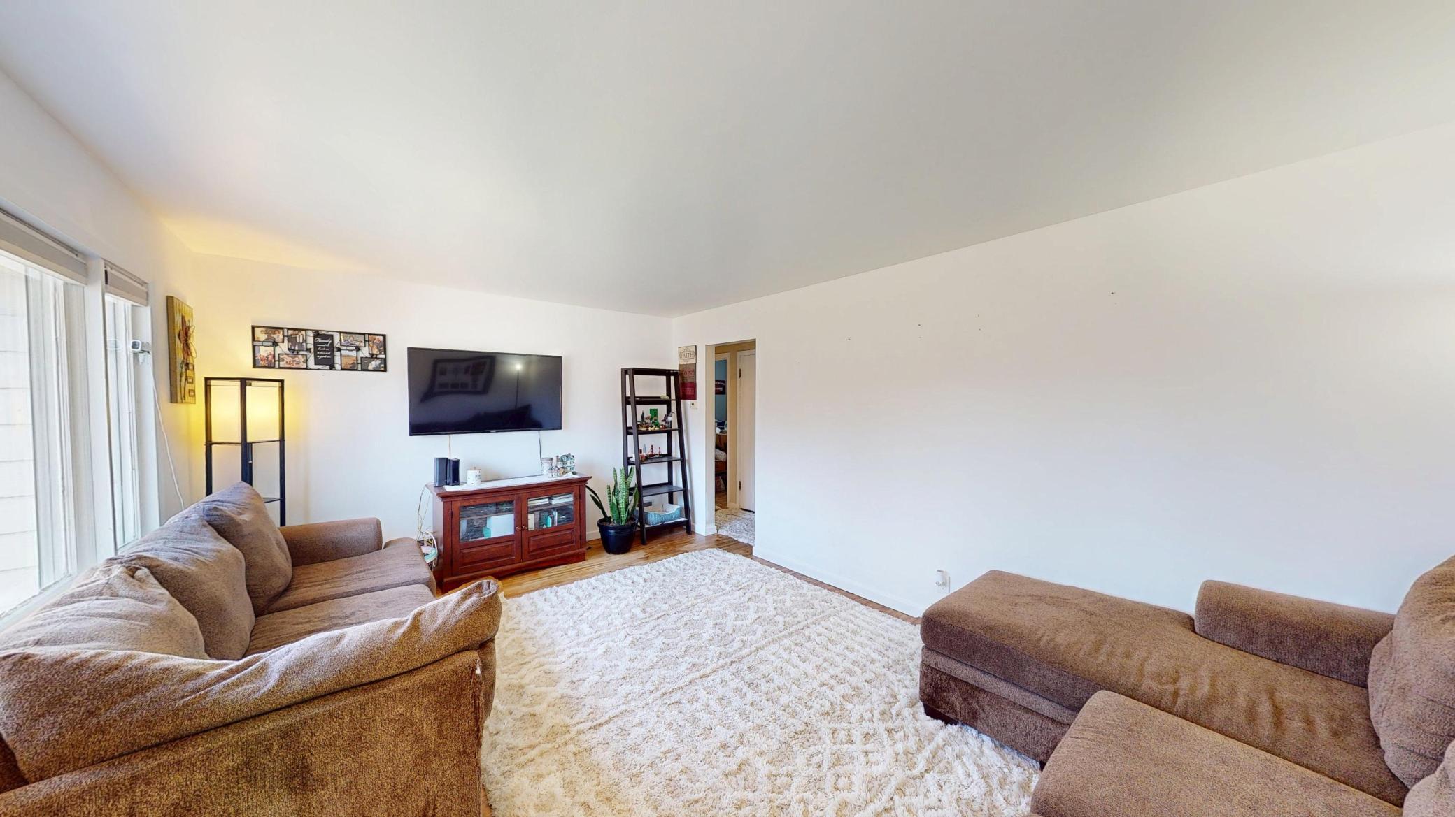 118 N 5th Avenue, Albert Lea, Minnesota image 3