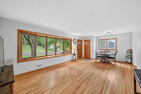Homes For Sale - 3249 Scott Avenue<br/> Minneapolis, MN 55422