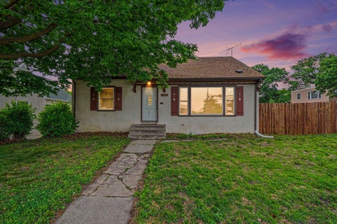 Homes For Sale - 3600 Noble Avenue<br/> Minneapolis, MN 55422