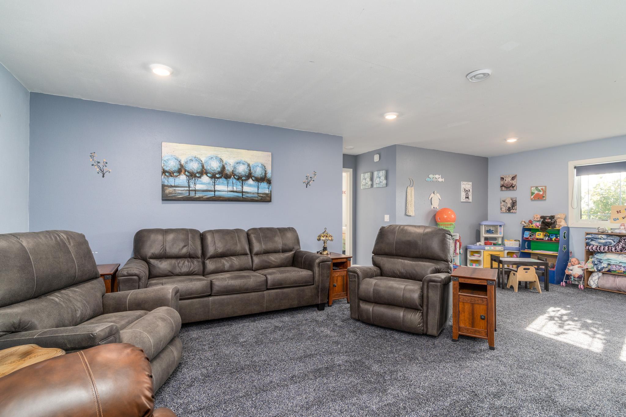 1600 Barrette Street, Crookston, Minnesota image 22