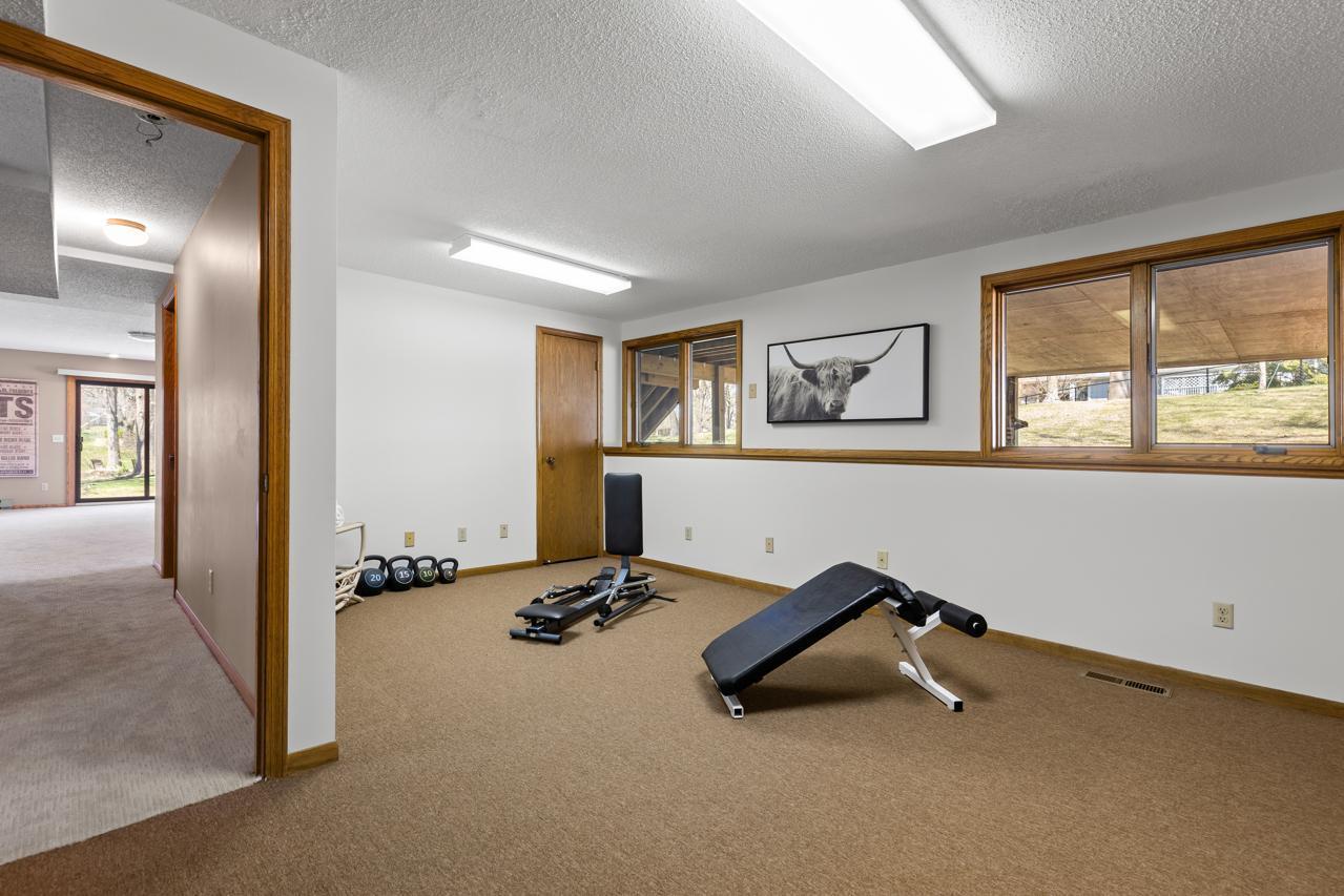 15361 Village Woods Drive, Eden Prairie, Minnesota image 34