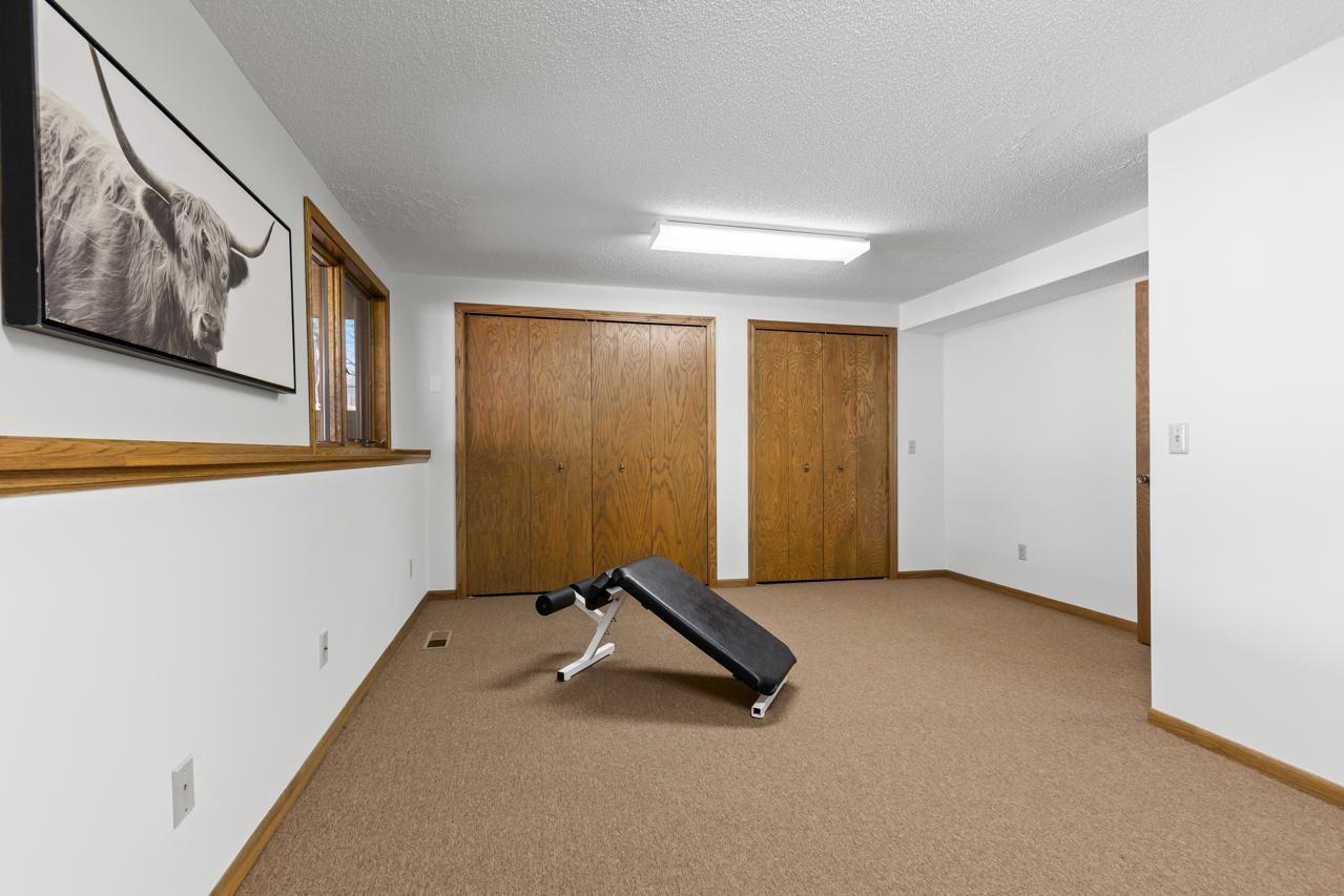 15361 Village Woods Drive, Eden Prairie, Minnesota image 35