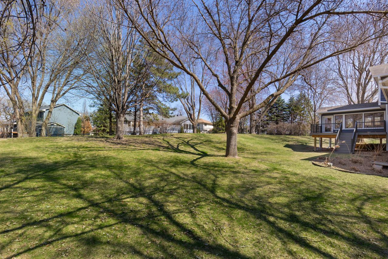 15361 Village Woods Drive, Eden Prairie, Minnesota image 42