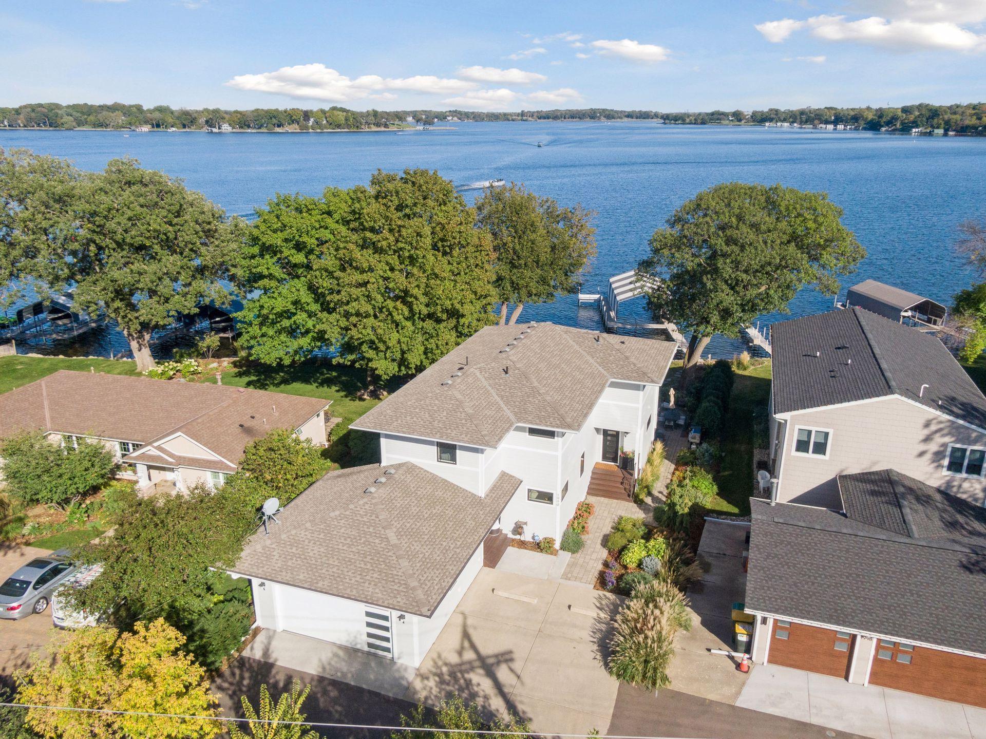 1990 Shadywood Road, Wayzata, Minnesota image 5