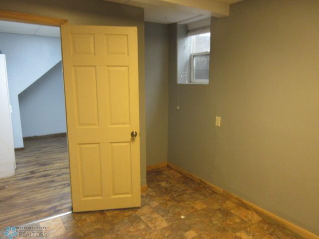 Jamestown, North Dakota 58401, United States, 4 Bedrooms Bedrooms, ,2 BathroomsBathrooms,Residential,Active,193108