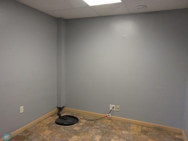 Jamestown, North Dakota 58401, United States, 4 Bedrooms Bedrooms, ,2 BathroomsBathrooms,Residential,Active,193108