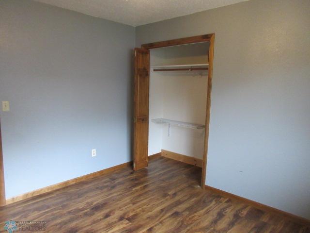 Jamestown, North Dakota 58401, United States, 4 Bedrooms Bedrooms, ,2 BathroomsBathrooms,Residential,Active,193108