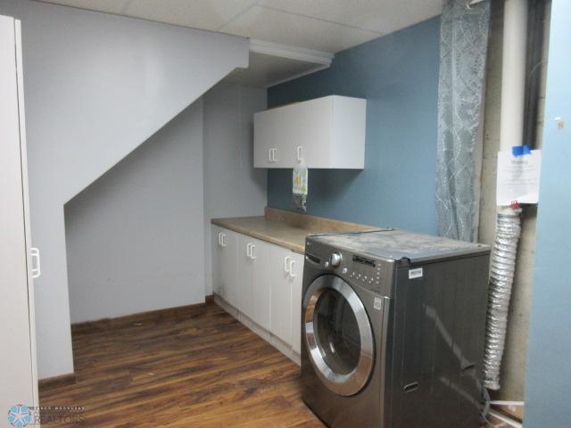 Jamestown, North Dakota 58401, United States, 4 Bedrooms Bedrooms, ,2 BathroomsBathrooms,Residential,Active,193108