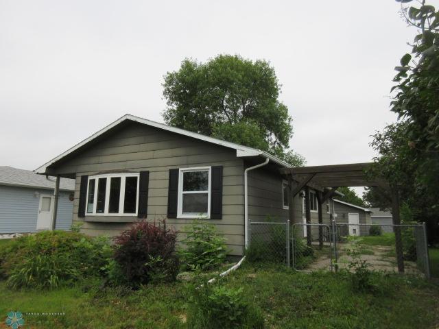 Jamestown, North Dakota 58401, United States, 4 Bedrooms Bedrooms, ,2 BathroomsBathrooms,Residential,Active,193108