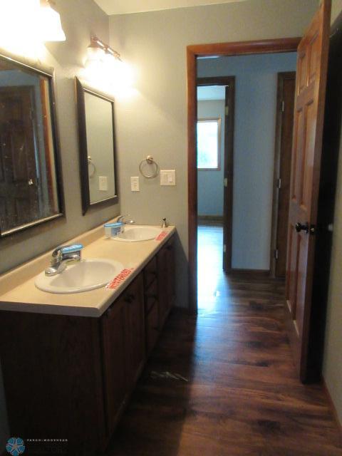Jamestown, North Dakota 58401, United States, 4 Bedrooms Bedrooms, ,2 BathroomsBathrooms,Residential,Active,193108