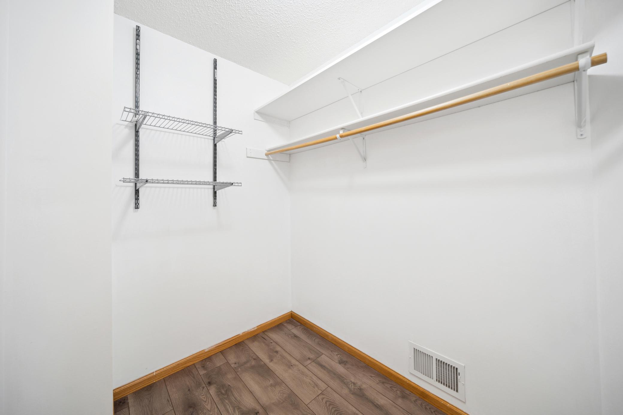 16917 Embers Avenue #1202, Lakeville, Minnesota image 15