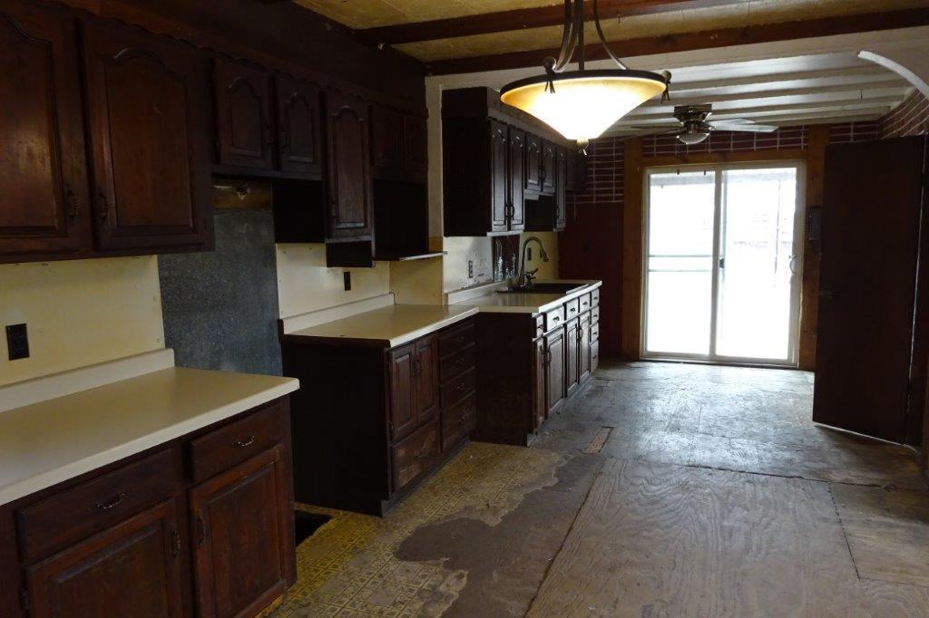 1305 La Crescent Street, La Crosse, Wisconsin image 3