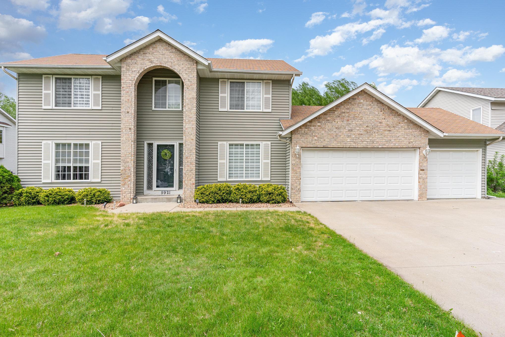 5921 200th Street, Farmington, Minnesota image 1