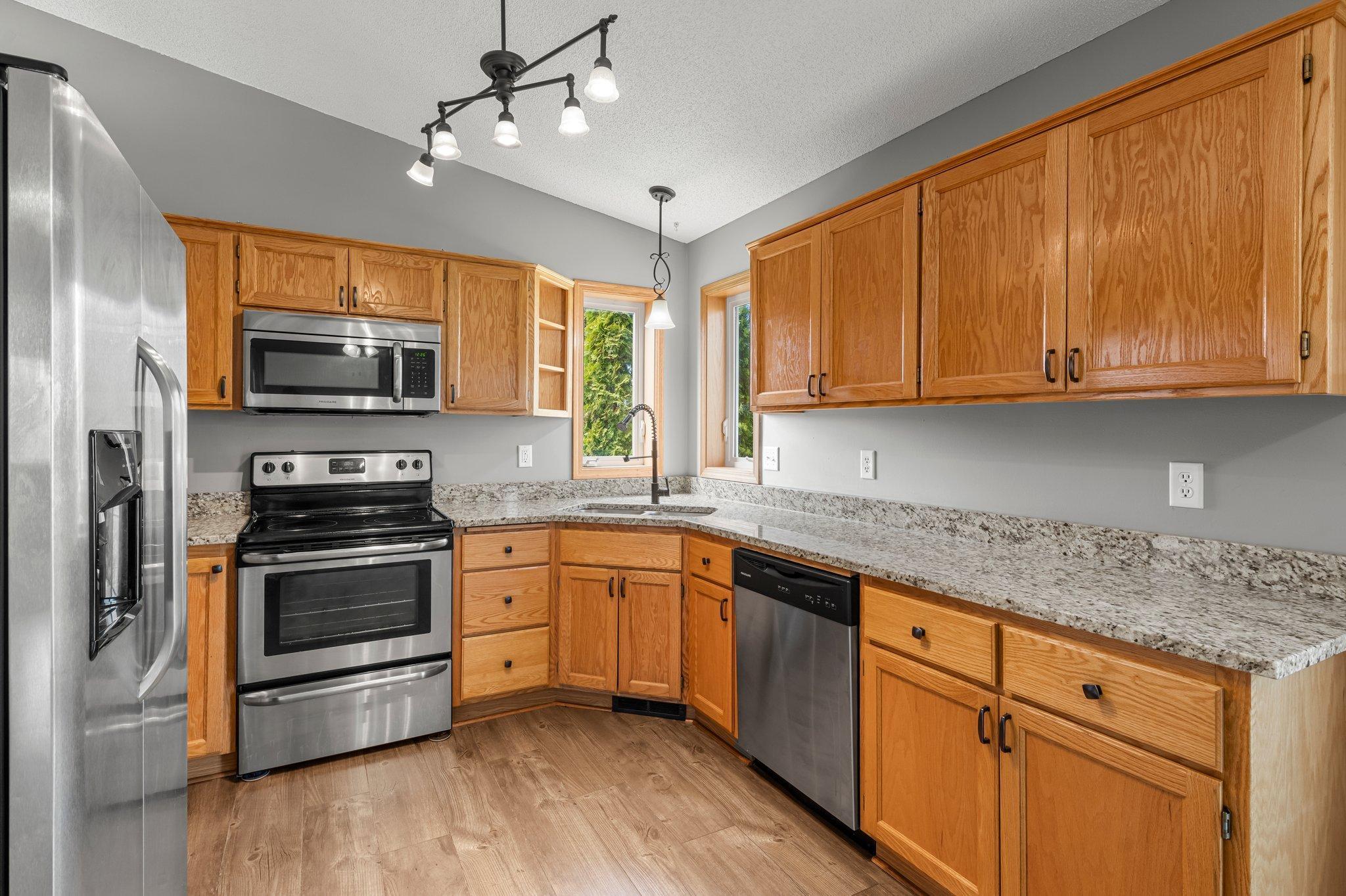 1472 16th Avenue, Cambridge, Minnesota image 6