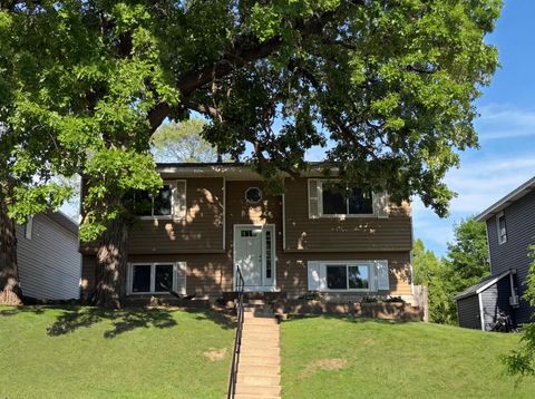 Homes For Sale - 546 Hazel Street<br/> Saint Paul, MN 55119