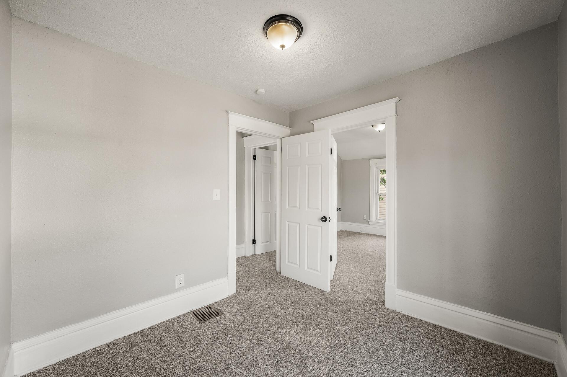 2806 Aldrich Avenue, Minneapolis, Minnesota image 32