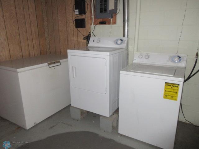 Lidgerwood, North Dakota 58053, United States, 2 Bedrooms Bedrooms, ,2 BathroomsBathrooms,Residential,Pending,60081