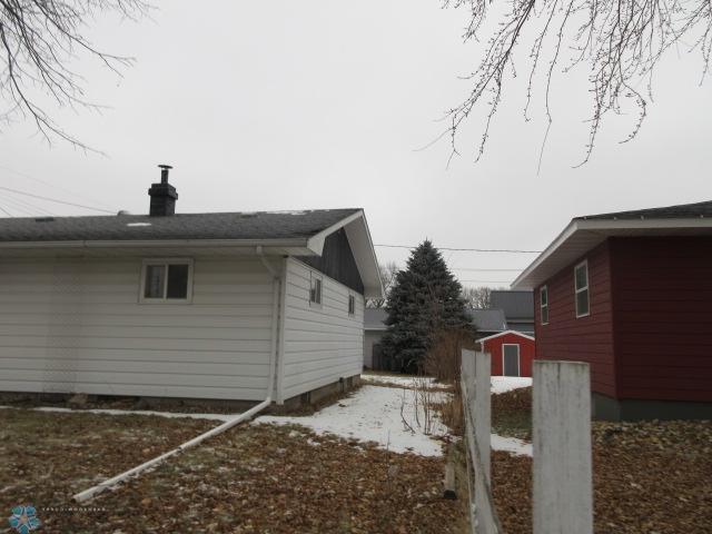 Lidgerwood, North Dakota 58053, United States, 2 Bedrooms Bedrooms, ,2 BathroomsBathrooms,Residential,Pending,60081