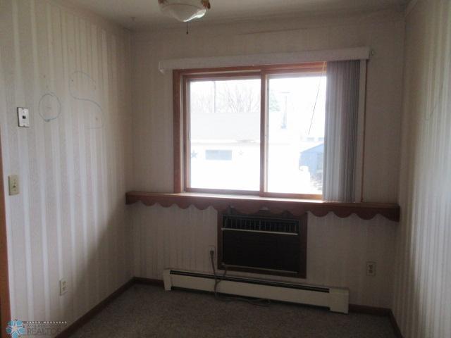 Lidgerwood, North Dakota 58053, United States, 2 Bedrooms Bedrooms, ,2 BathroomsBathrooms,Residential,Pending,60081