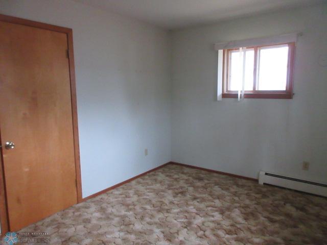 Lidgerwood, North Dakota 58053, United States, 2 Bedrooms Bedrooms, ,2 BathroomsBathrooms,Residential,Pending,60081