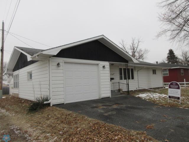 Lidgerwood, North Dakota 58053, United States, 2 Bedrooms Bedrooms, ,2 BathroomsBathrooms,Residential,Pending,60081