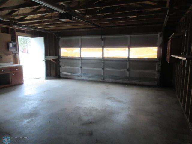 Lidgerwood, North Dakota 58053, United States, 2 Bedrooms Bedrooms, ,2 BathroomsBathrooms,Residential,Pending,60081