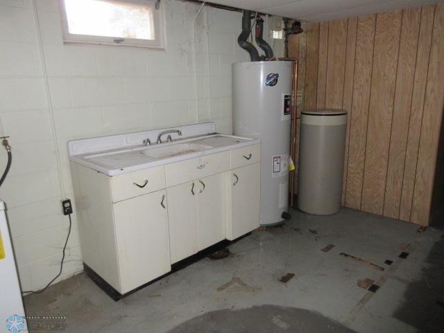 Lidgerwood, North Dakota 58053, United States, 2 Bedrooms Bedrooms, ,2 BathroomsBathrooms,Residential,Pending,60081