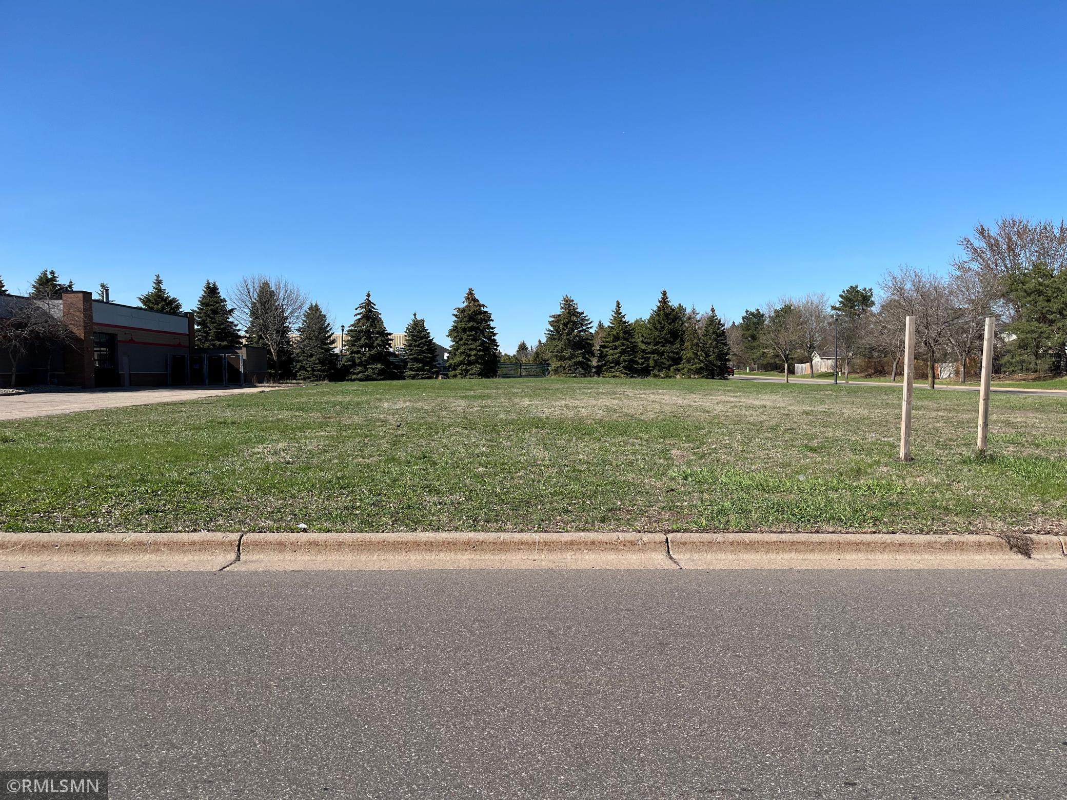 11477 Marketplace Drive, Champlin, Minnesota image 2