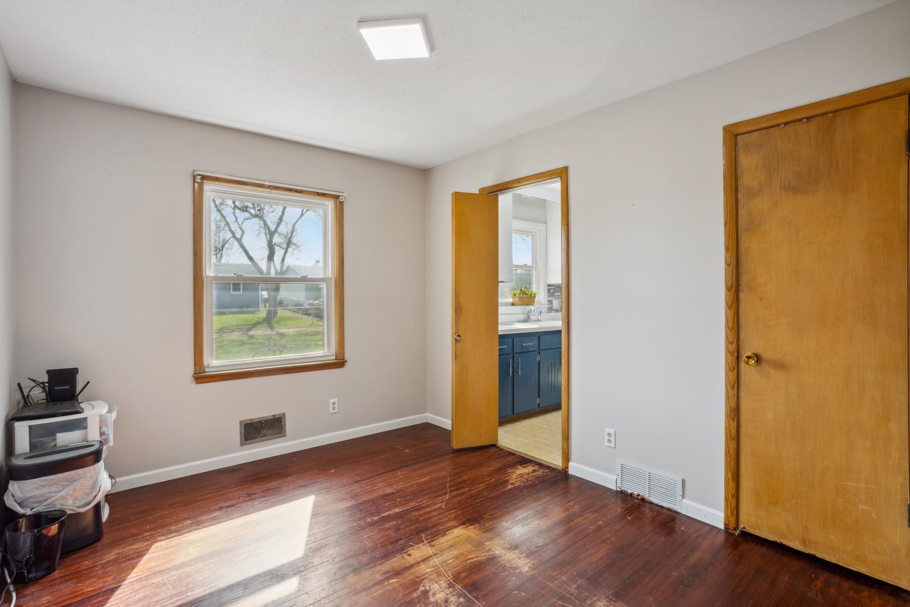 619 Jefferson Street, Shakopee, Minnesota image 12