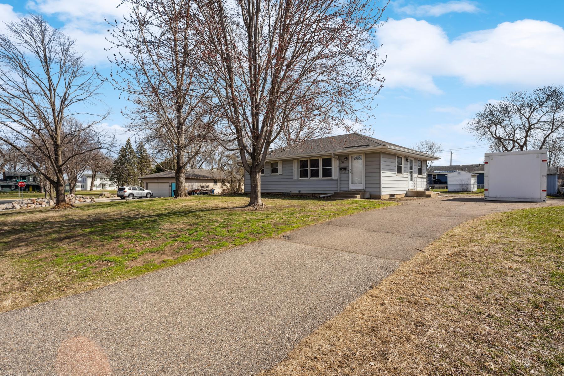 619 Jefferson Street, Shakopee, Minnesota image 1