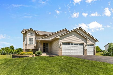Homes For Sale - 10590 257th Avenue<br/> Zimmerman, MN 55398