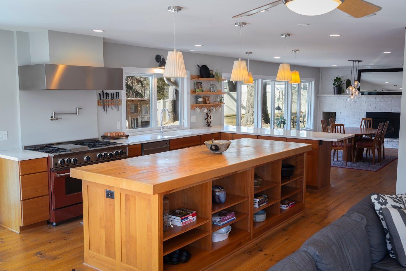 910 Lakewood Hills Road, Eagan, Minnesota image 1