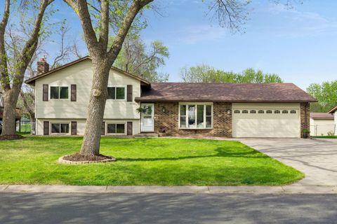 Homes For Sale - 14786 91st Place<br/> Maple Grove, MN 55369
