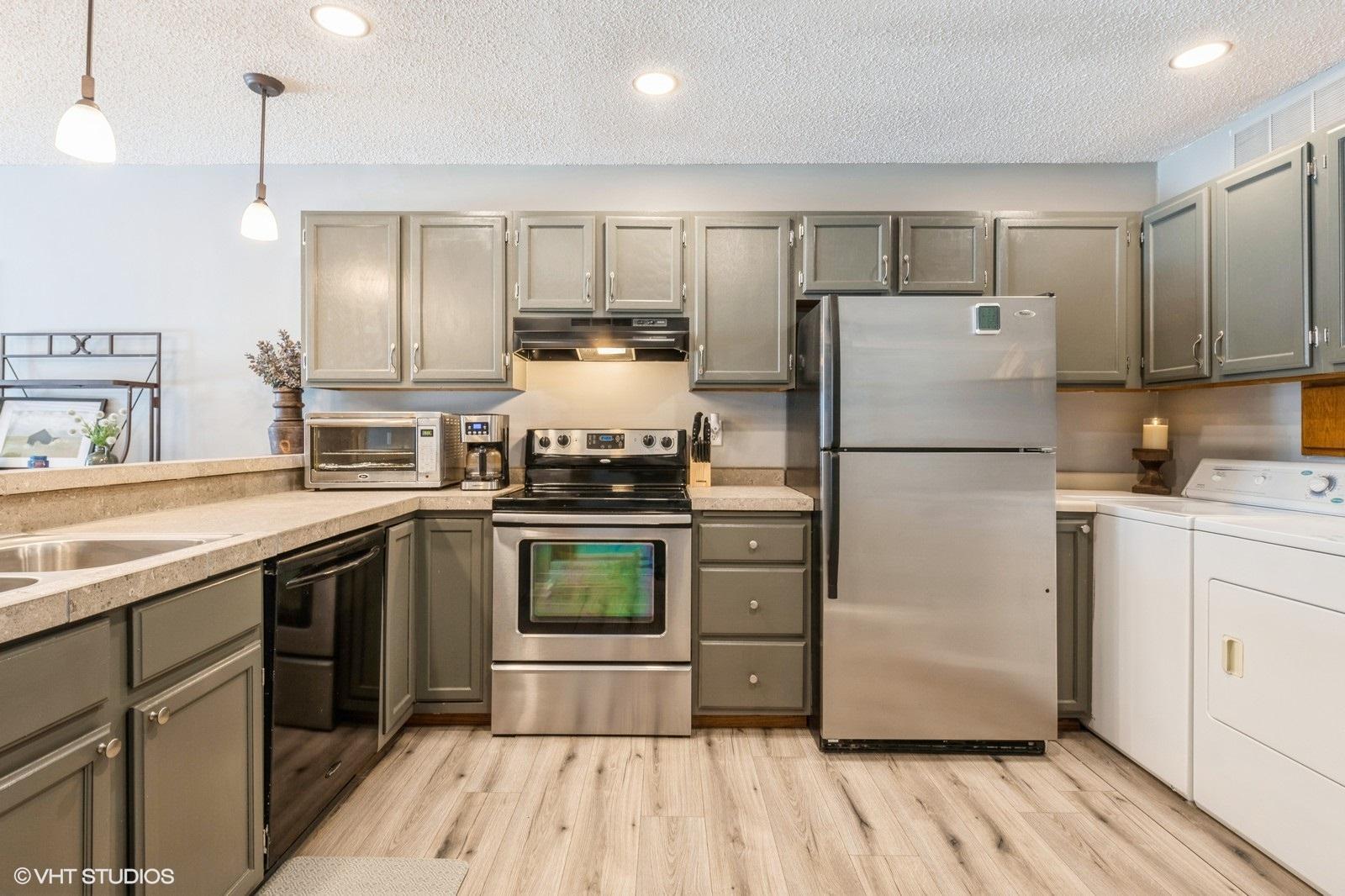 3040 Shields Drive #102, Eagan, Minnesota image 7