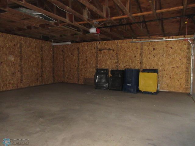 Jamestown, North Dakota 58401, United States, 4 Bedrooms Bedrooms, ,2 BathroomsBathrooms,Residential,Active,95395