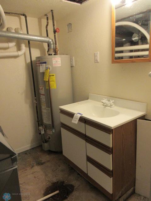 Jamestown, North Dakota 58401, United States, 4 Bedrooms Bedrooms, ,2 BathroomsBathrooms,Residential,Active,95395