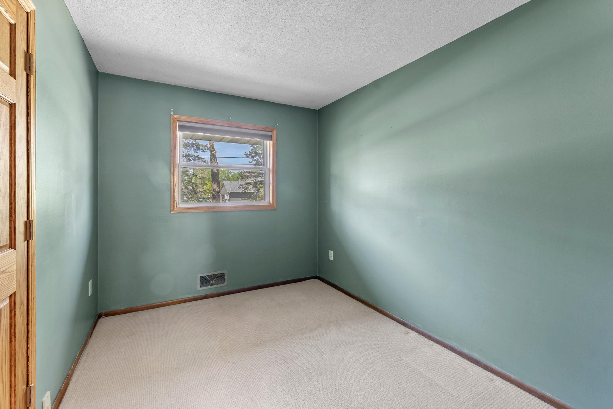 972 Birch Street, Circle Pines, Minnesota image 43