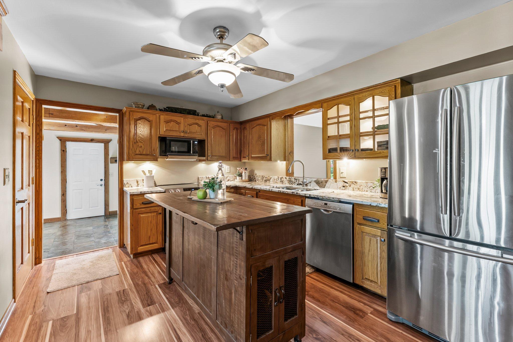 972 Birch Street, Circle Pines, Minnesota image 4