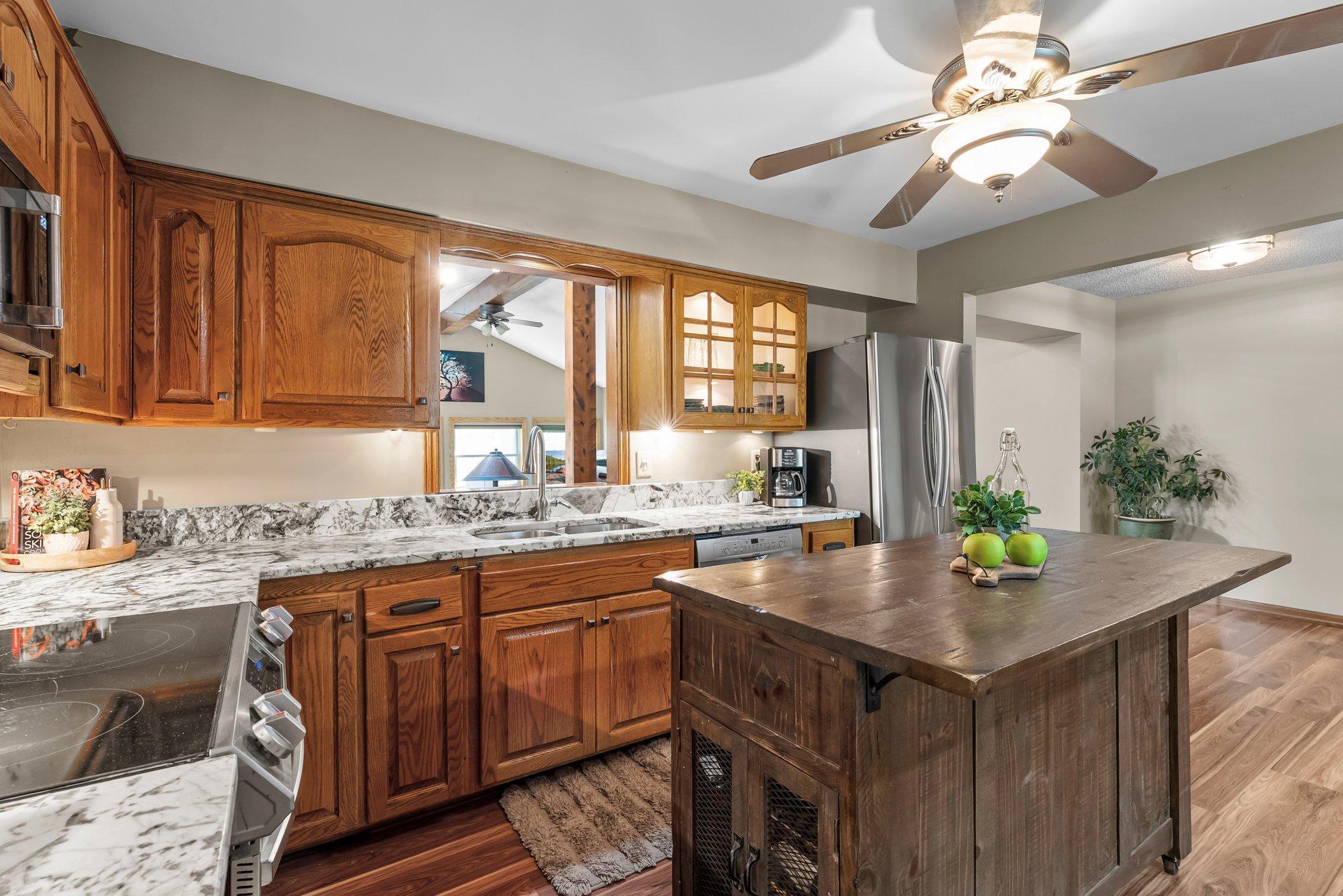 972 Birch Street, Circle Pines, Minnesota image 25