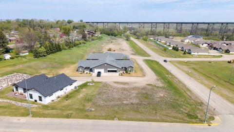 Vacant Land For Sale - 460 12 1/2 Street<br/> Valley City, ND 58072