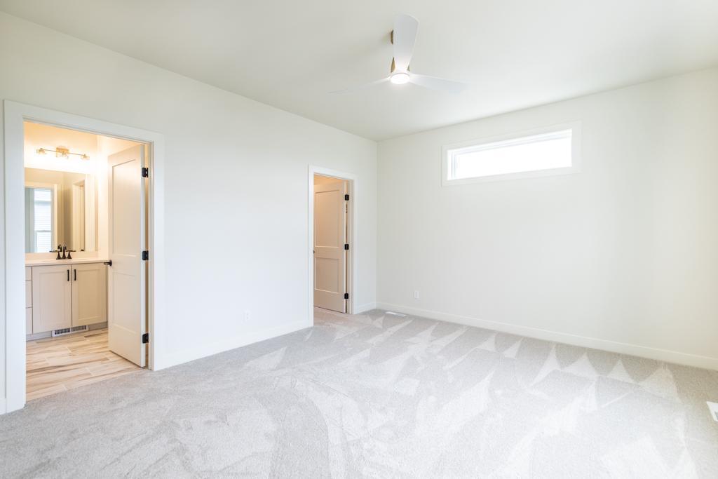 Horace, North Dakota 58047, United States, 2 Bedrooms Bedrooms, ,2 BathroomsBathrooms,Residential,Active,247765