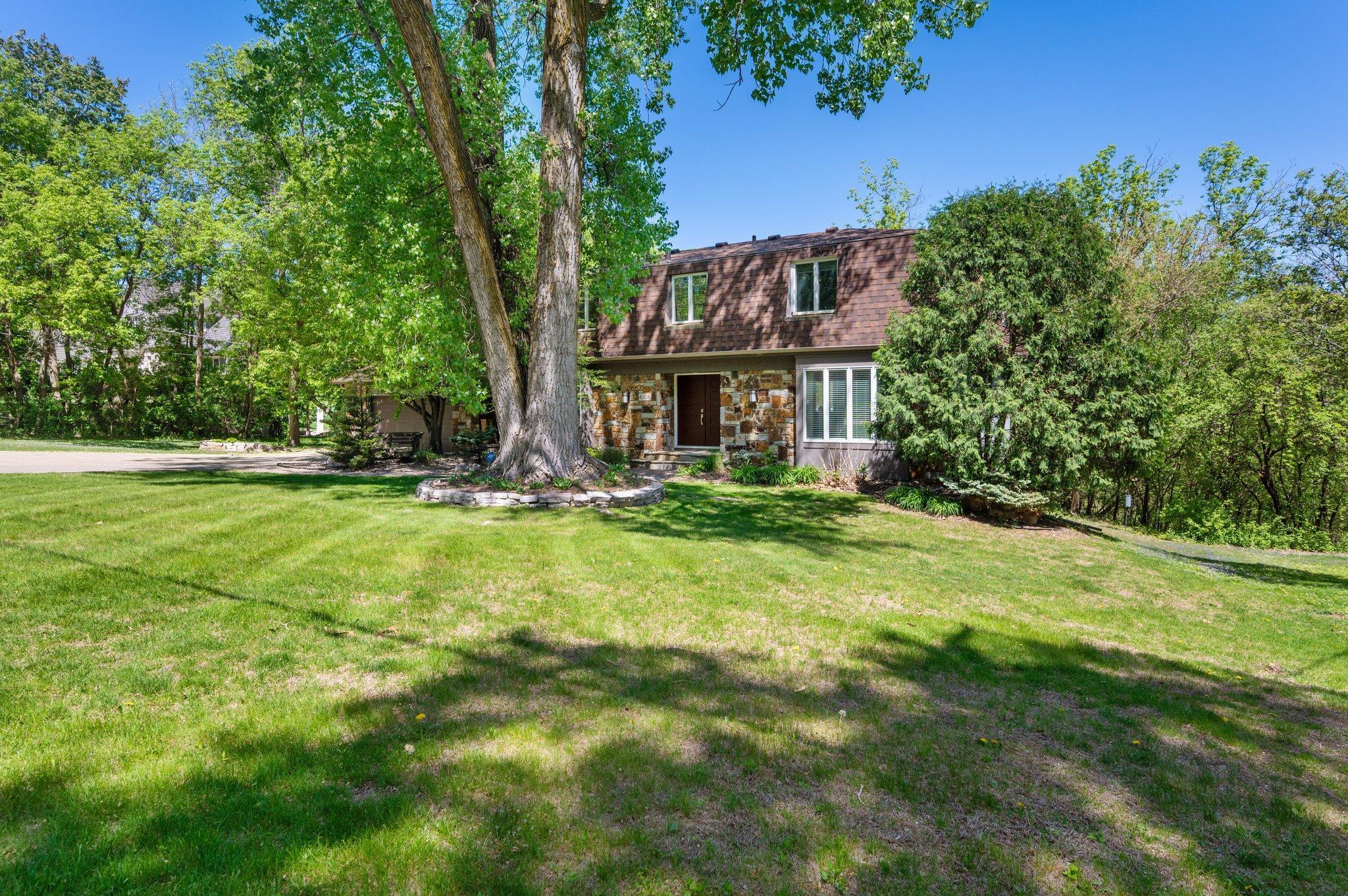 6328 Interlachen Boulevard, Minneapolis, Minnesota image 3