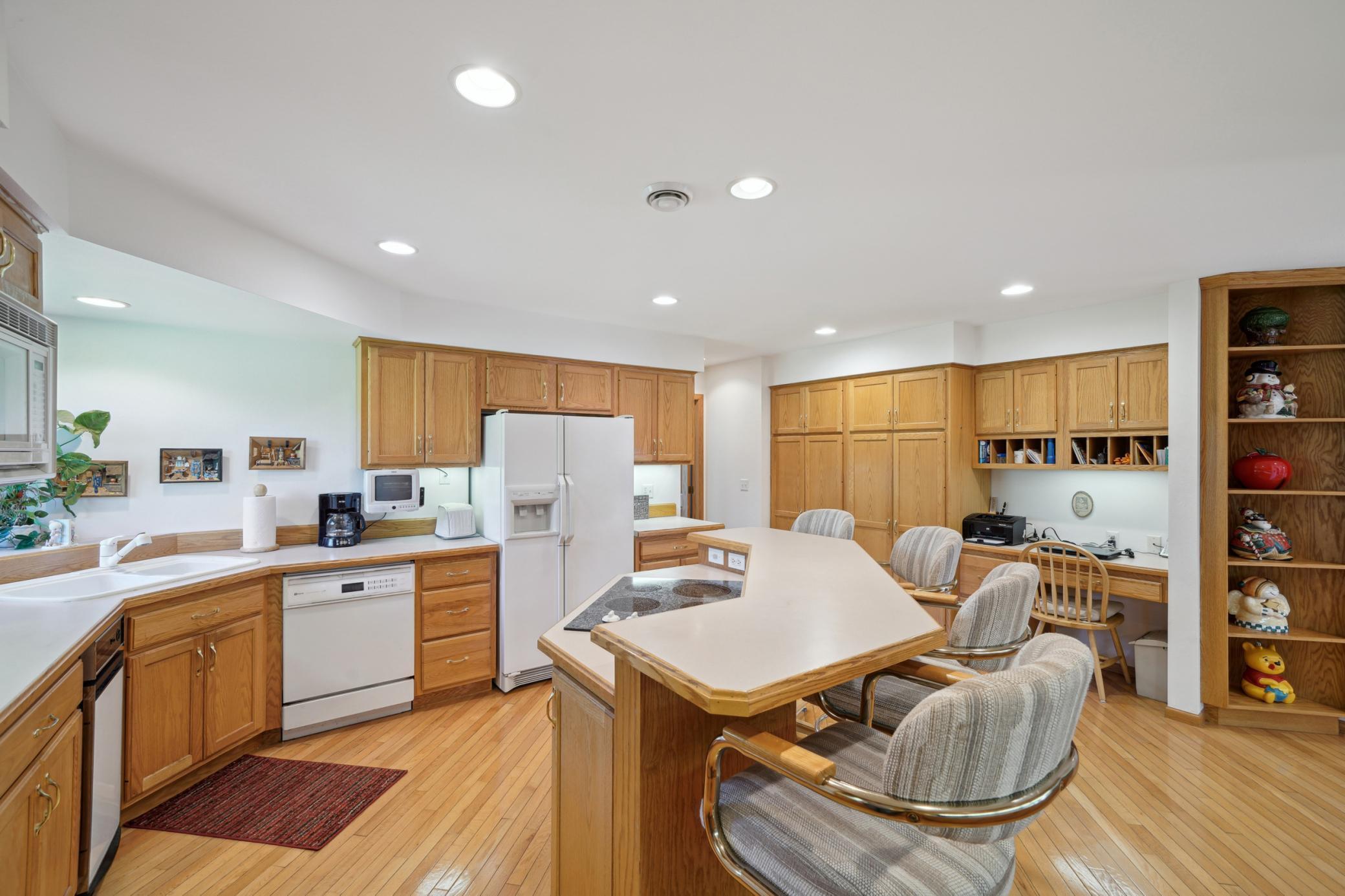 2090 Knollwood Drive, Fairmont, Minnesota image 15