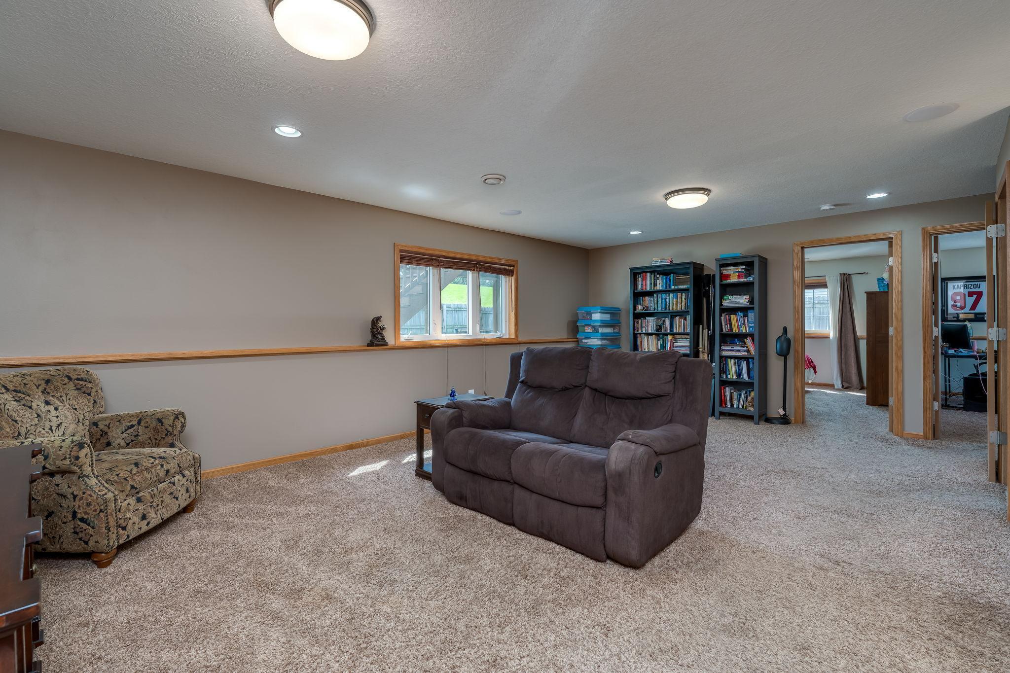 121 Torrey Pines Court, Mankato, Minnesota image 24