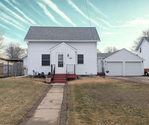 Homes For Sale - 209 Aspen Avenue<br/> New Richland, MN 56072