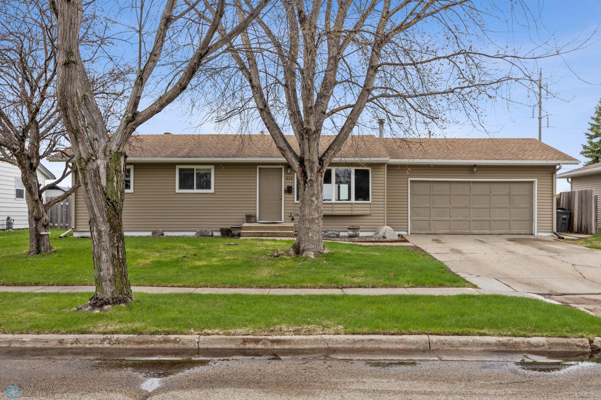 814 Rensvold Boulevard, Moorhead, Minnesota image 1