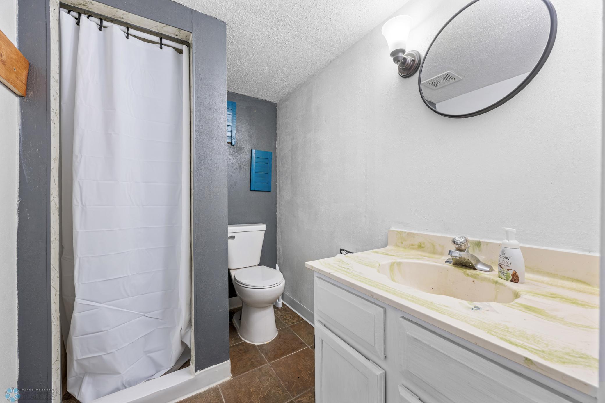 814 Rensvold Boulevard, Moorhead, Minnesota image 25