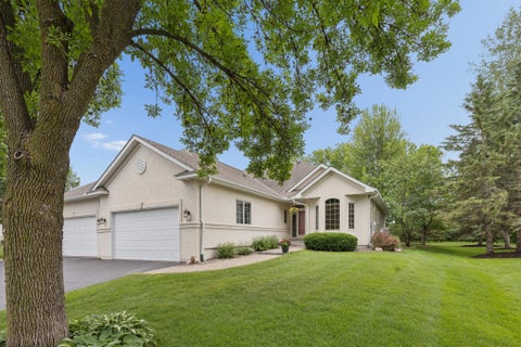 Townhouse For Sale - 18205 39th Avenue<br/> Minneapolis, MN 55446