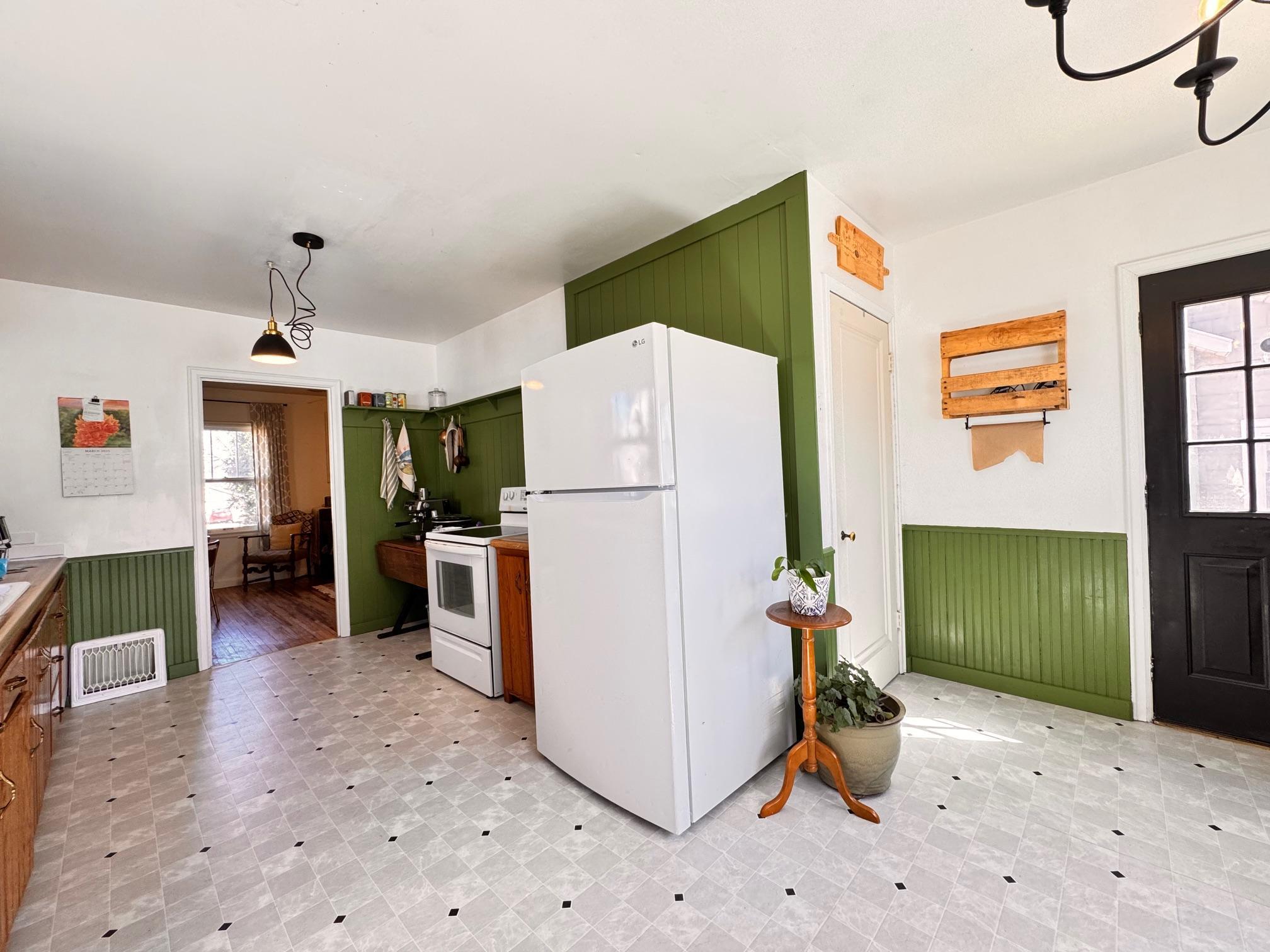 307 Willow Street, Detroit Lakes, Minnesota image 13