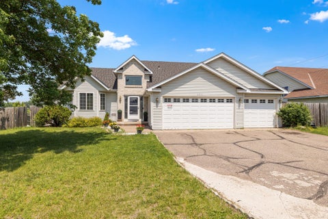 Homes For Sale - 1211 Hillside Road<br/> Sauk Rapids, MN 56379